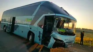 В Иркутской области междугородний автобус с 52 пассажирами попал в ДТП на трассе