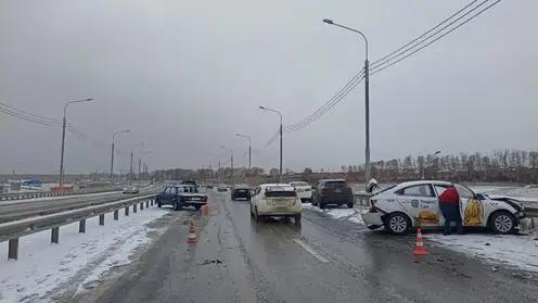 10-летний ребёнок пострадал в массовом ДТП на трассе под Красноярском