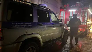 Полиция Красноярска устанавливает владельца сгоревшего склада на Ломоносова
