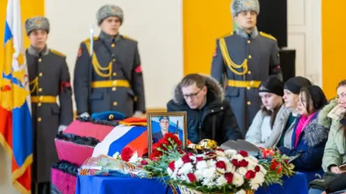 В Красноярске похоронили 20-летнего десантника, погибшего во время спецоперации на Украине 