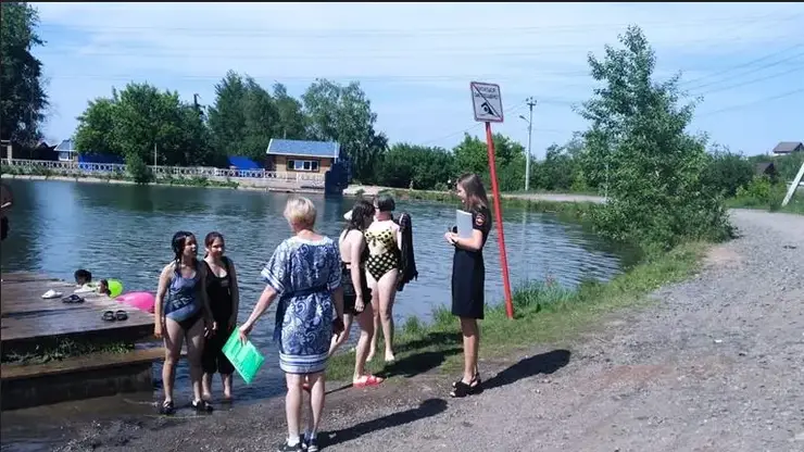 Около 50 рейдов прошло в запрещенных для купания местах в Свердловском районе